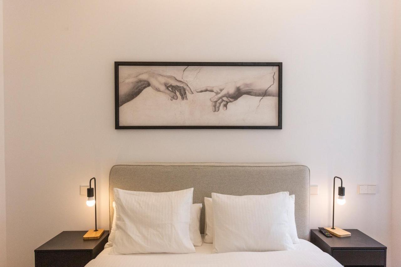 Casa De Papel, Madrid Apartment — Photos 1